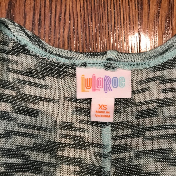 LuLaroe Joy Duster Mint Green Sz XS Cardigan Cute Boho Cochella Free Flow - Picture 4 of 7
